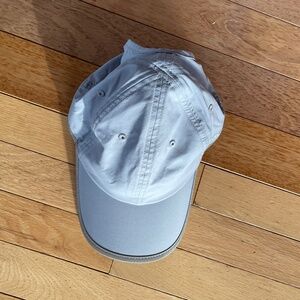 Ponyflo Grey Hat with Reflector (hat for ponytails)